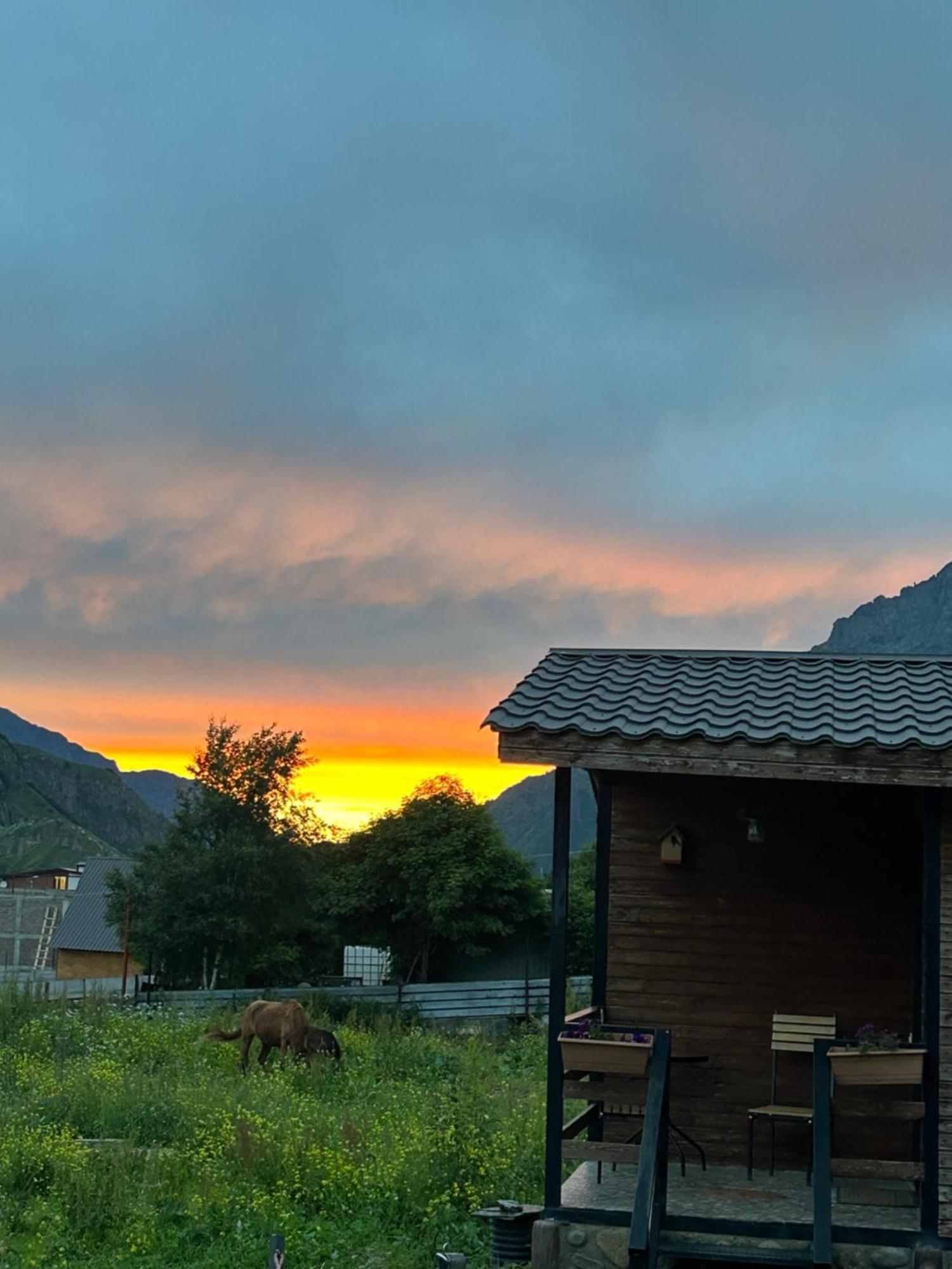 Panorama Cottages คัซเบกี ภายนอก รูปภาพ